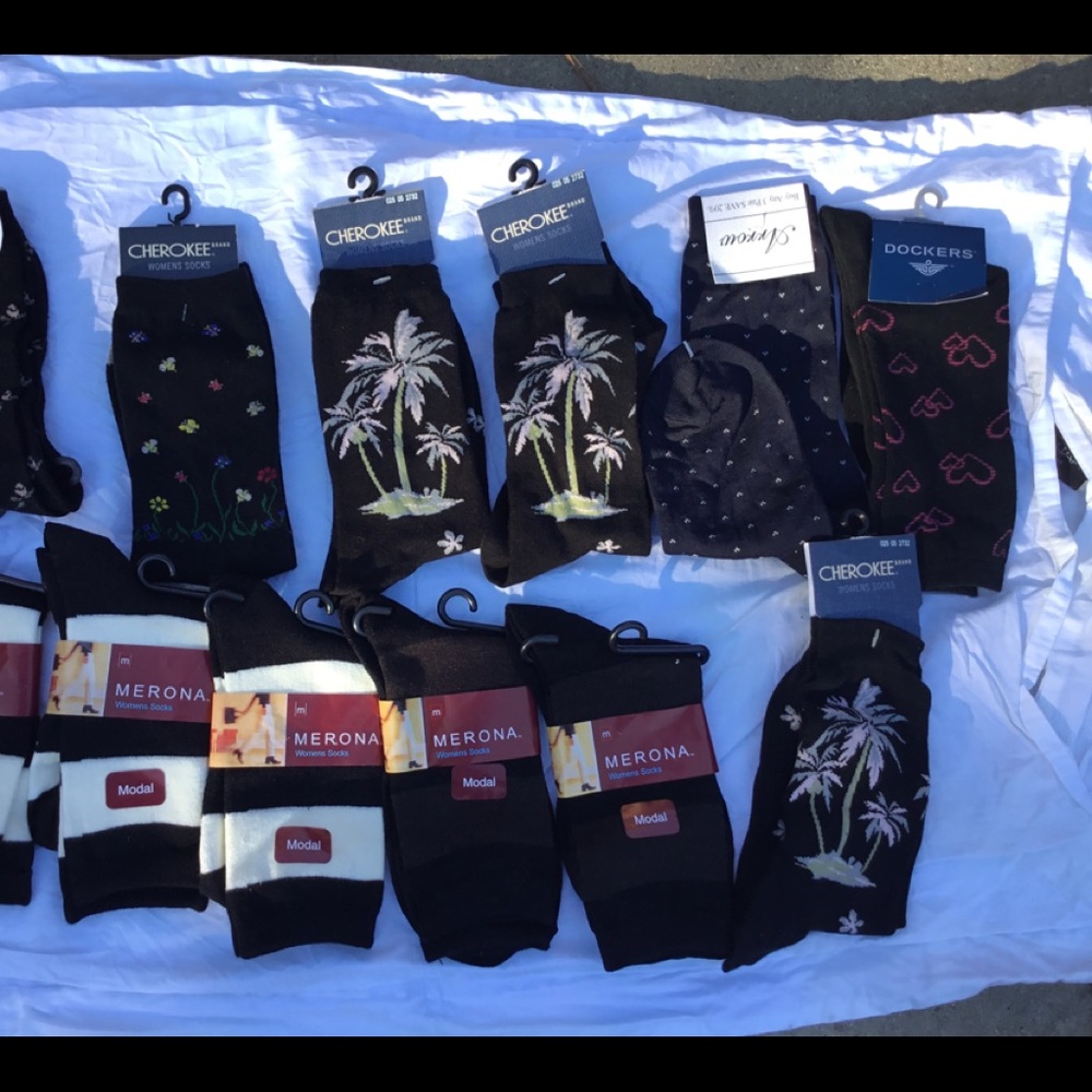 Bundle of 12 new pairs of womans socks